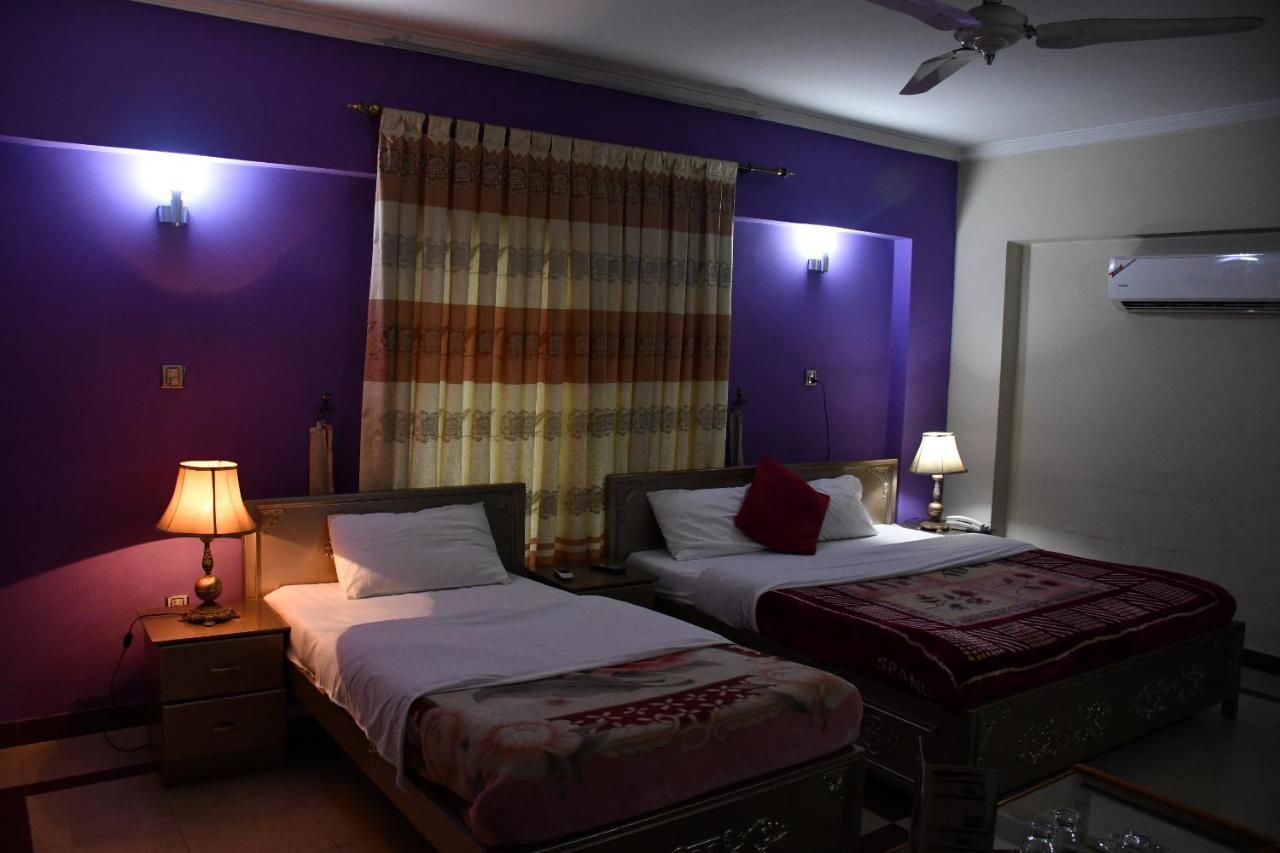Mir Continental Hotel มุซซาฟฟาราบัด ภายนอก รูปภาพ