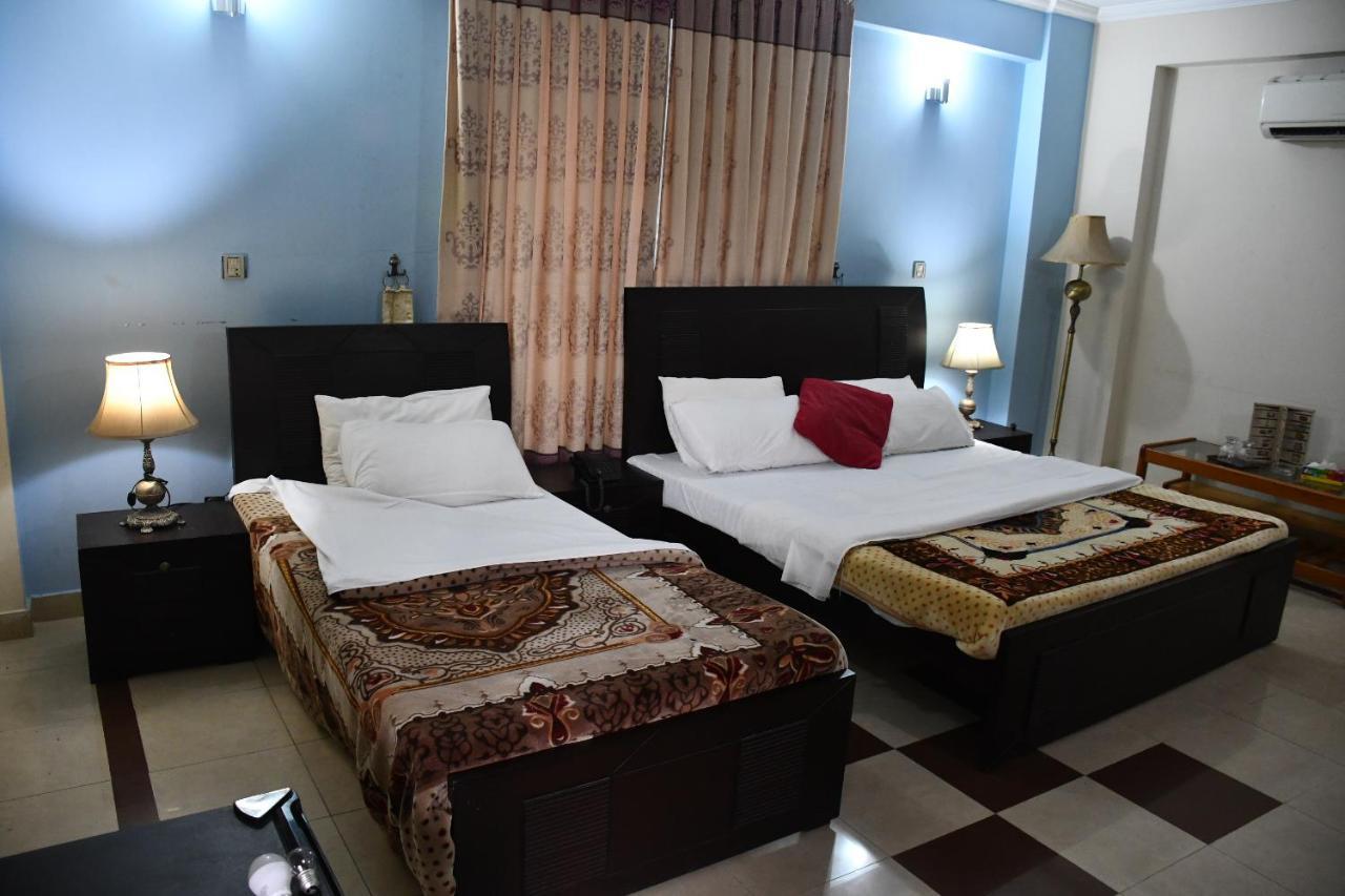 Mir Continental Hotel มุซซาฟฟาราบัด ภายนอก รูปภาพ